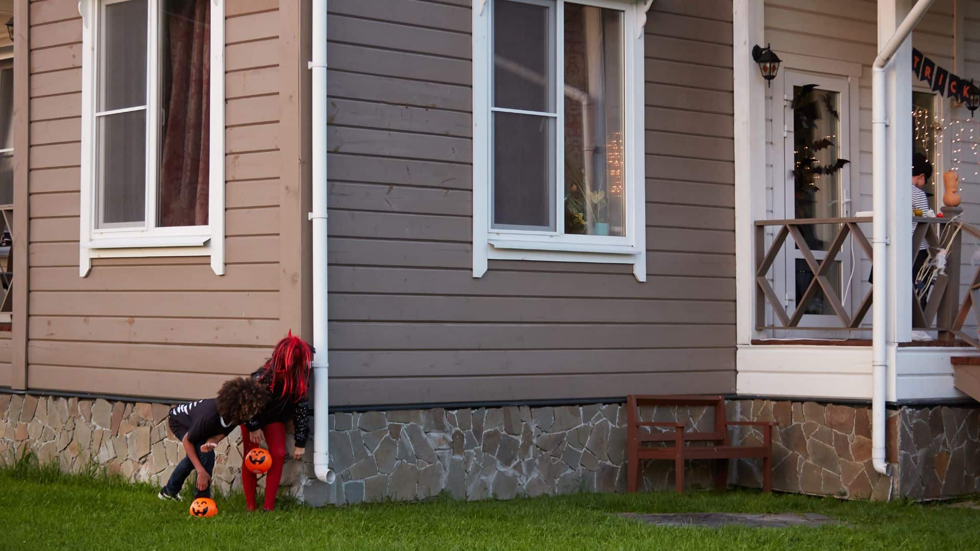 System Links Colorado - Halloween Security Tips for Colorado Springs homeowners
