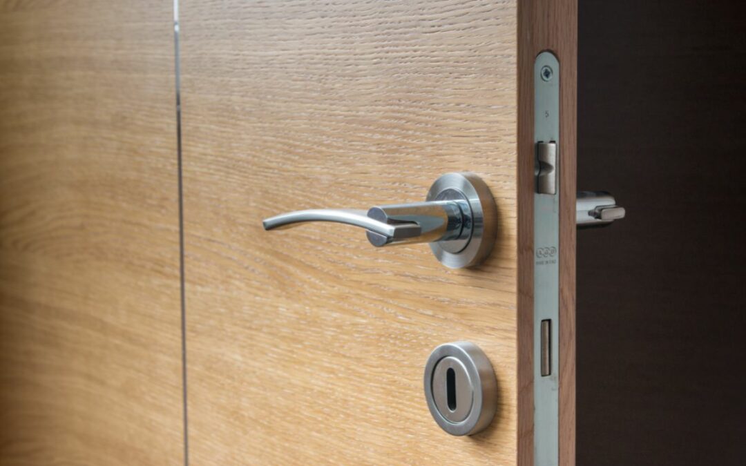 Should You Use Electronic Door Locks For Access Control?